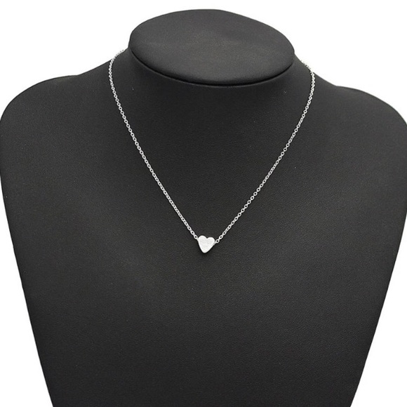 3/$30 Dainty Heart Choker Necklace Boho Silver - Picture 4 of 4